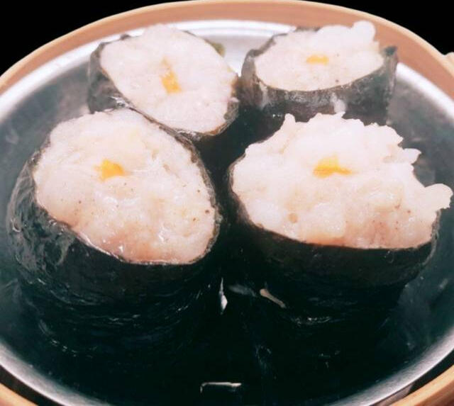 หมูห่อสาหร่ายกุ้ง Pork wrapped in Seaweed and shrimp