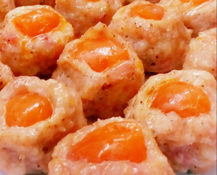 หมูไข่เค็ม Pork with Salted eggs